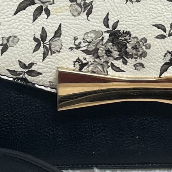 Feminine Besty Johnson Black/White Floral Handbag w/Shoulder Strap Medium Size - Picture 11 of 12